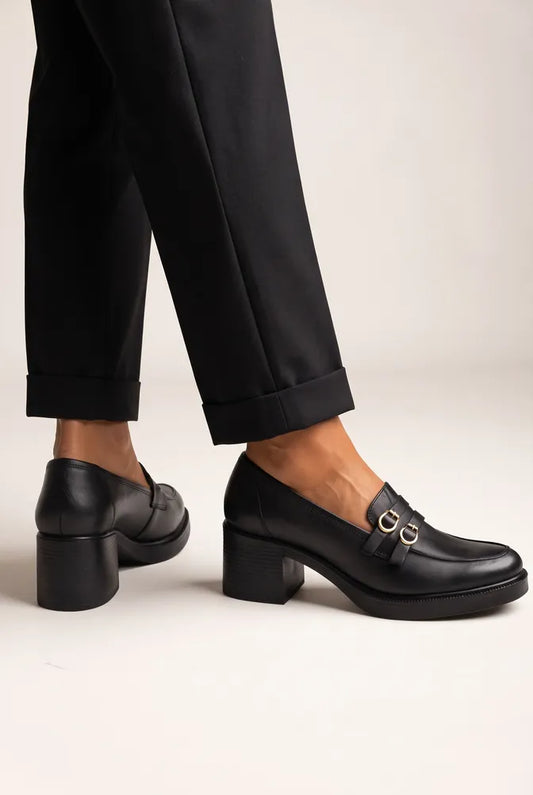 Loafers με Τετράγωνο Τακούνι και Λουράκι με Αγκράφα RAGAZZA 0345