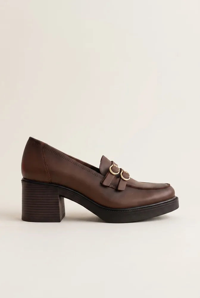 Loafers με Τετράγωνο Τακούνι και Λουράκι με Αγκράφα RAGAZZA 0345
