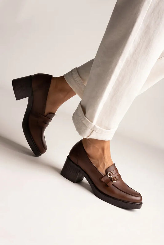 Loafers με Τετράγωνο Τακούνι και Λουράκι με Αγκράφα RAGAZZA 0345