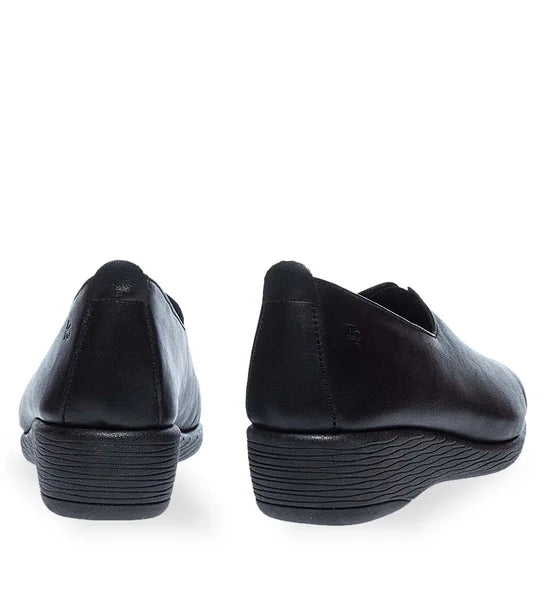 Γυναικεία Δερμάτινα Slip on Παπούτσια Flex & Go 10426004