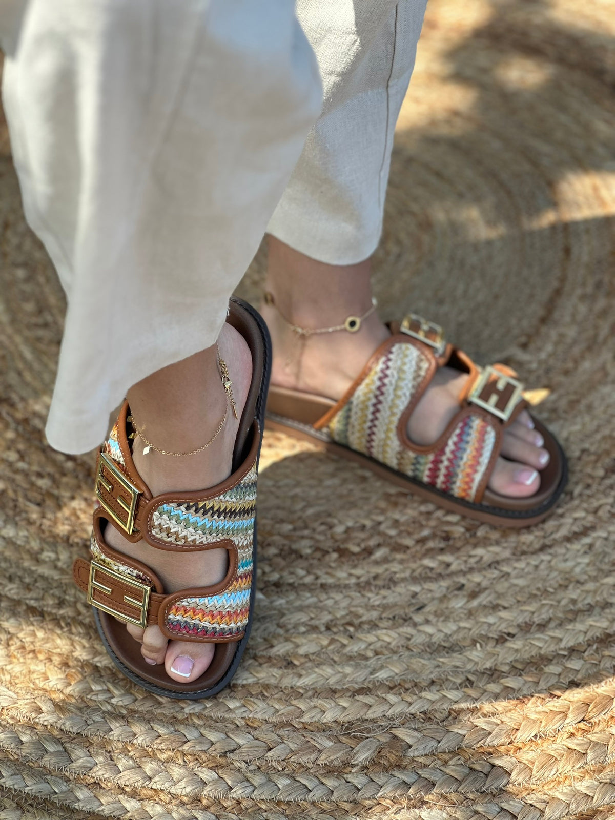 FLATFORM SANDALS