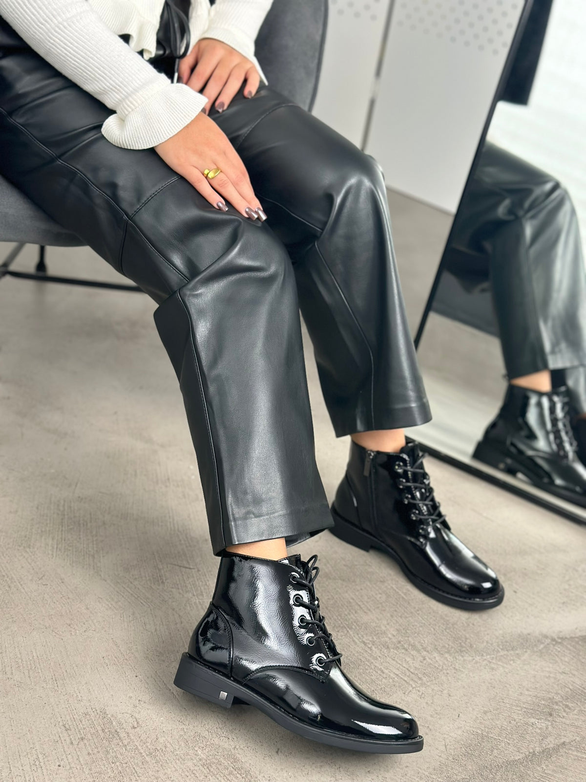 SHINY COMBAT BOOTS