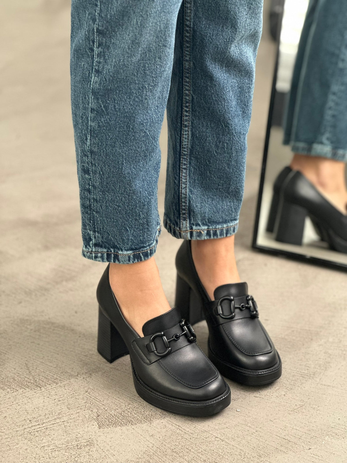 Loafers δερμάτινα με τακούνι Ragazza