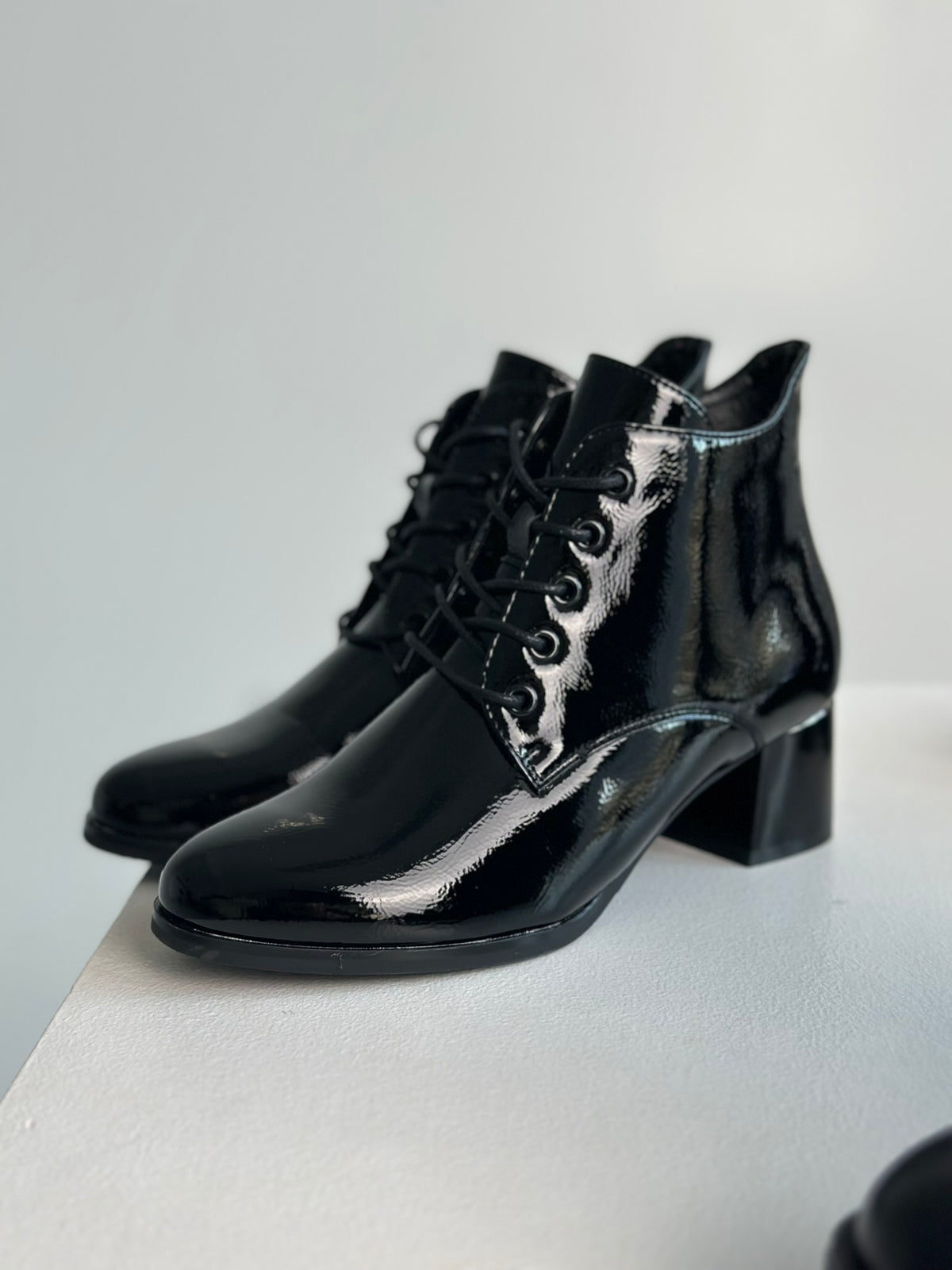 ANKLE BOOTS