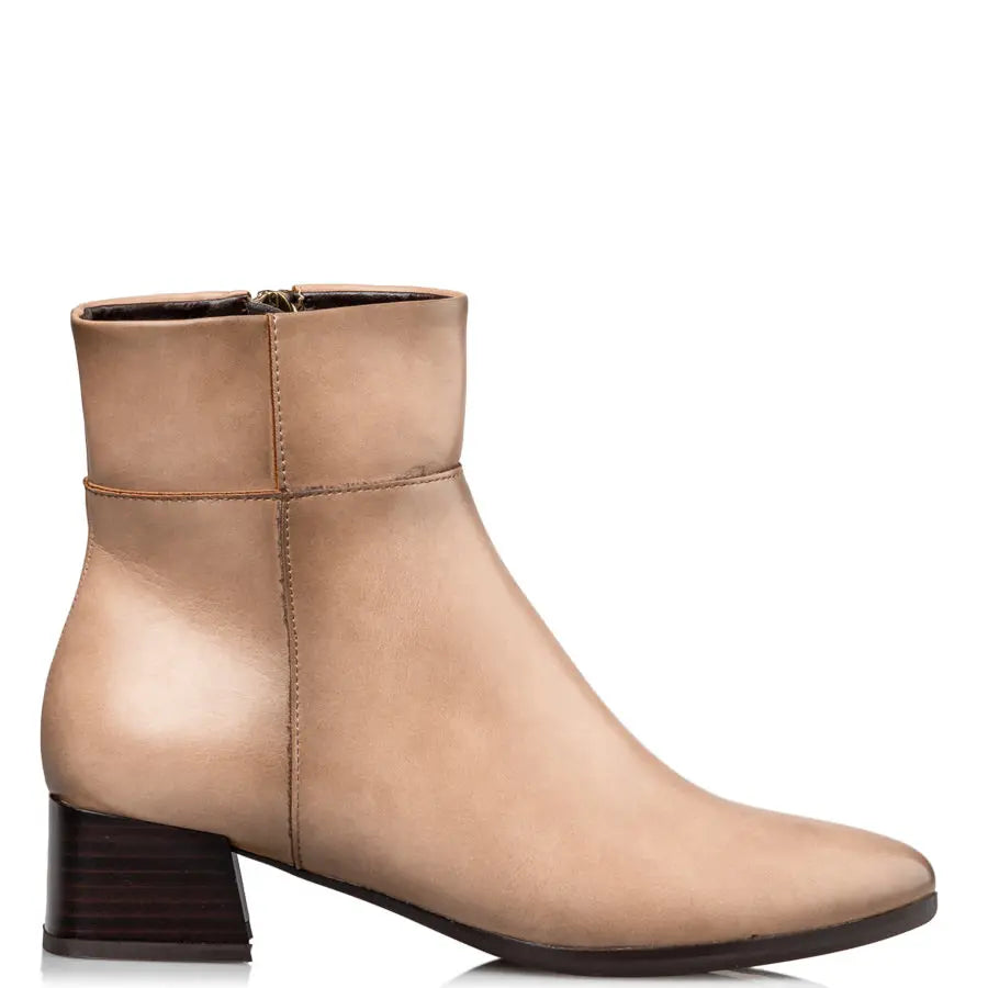 BOOTIES