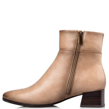 BOOTIES
