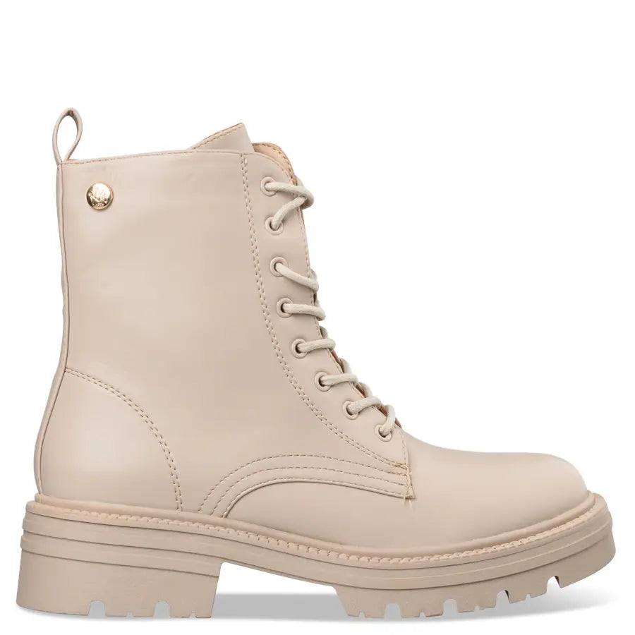 COMBAT BOOTS